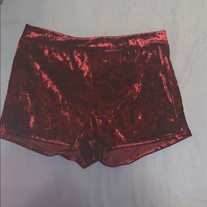 Red velvet shorts💞